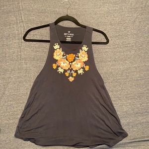 Floral embroidered tank top